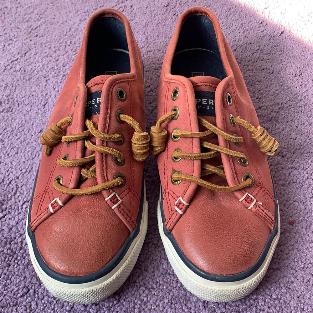 Sperry sneakers women’s size 5.5
